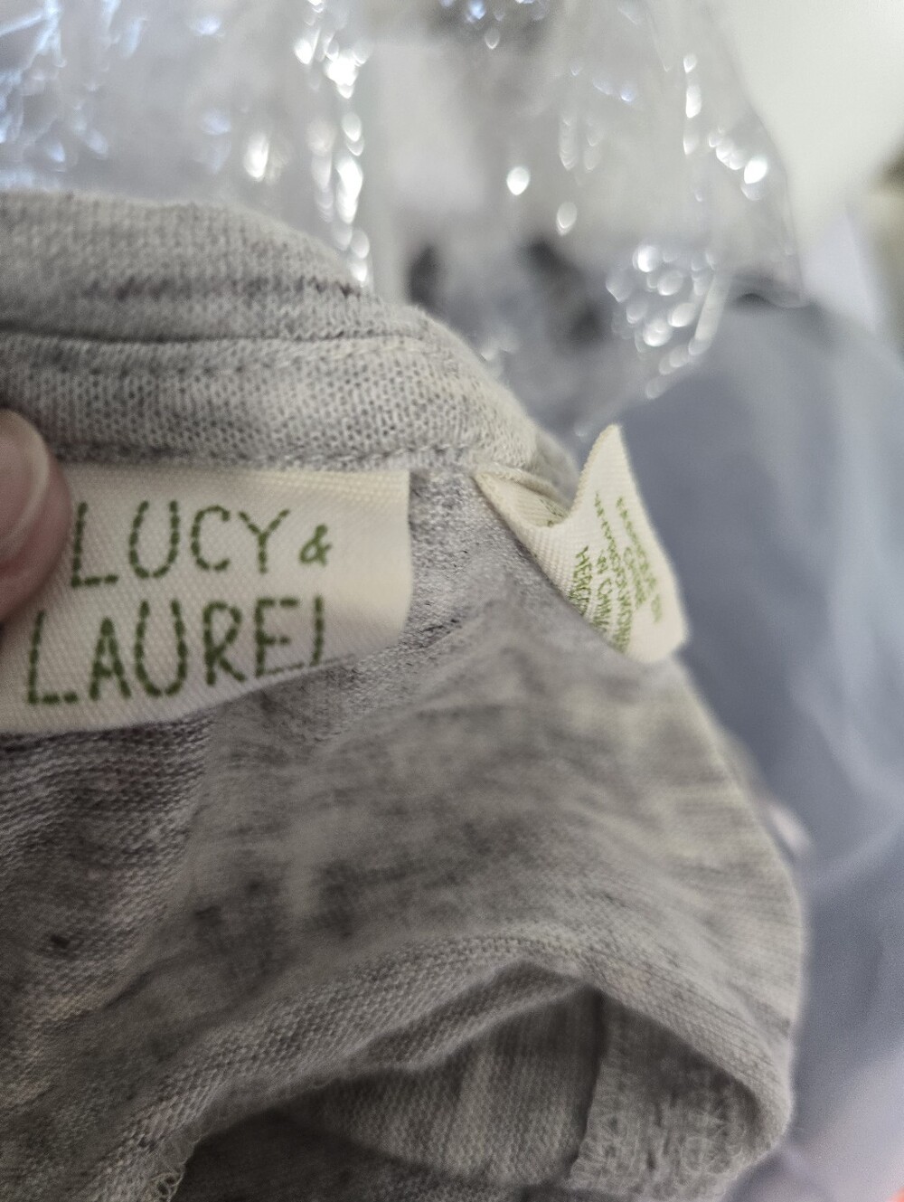 Lucy & Laurel Gray 100% Linen Knit Short Sleeve Scoop Neck T-Shirt Size XL - Picture 4 of 6
